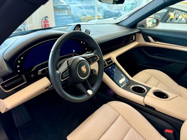 Porsche Taycan Performance Plus