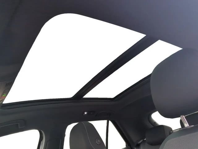 Volkswagen T-Roc 1.5 TSI DSG R-Line