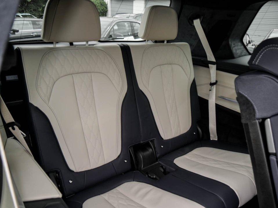 BMW X7 xDrive40i