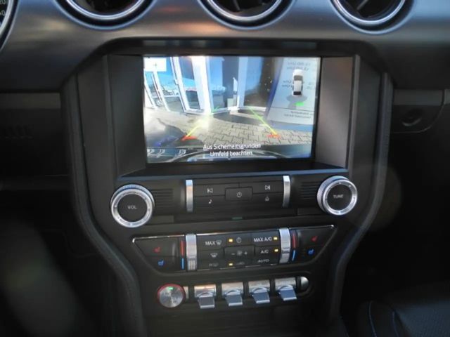 Ford Mustang Fastback GT 5.0 V8