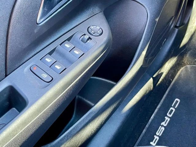 Opel Corsa F *R-KAMERA*LED*SHZ*LENKRADHEIZUNG*KLIMA*CARPLAY*