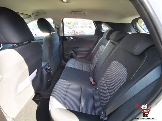 Kia Ceed 1,0T DCT Ultimate  +NAVI+Bluetooth+16Zoll