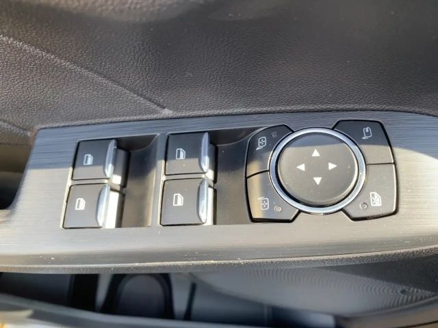 Ford Kuga Plug in Hybrid ST Line X