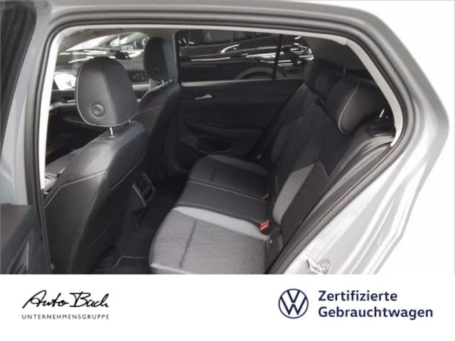 Volkswagen Golf 1.5 eTSI DSG Golf VIII