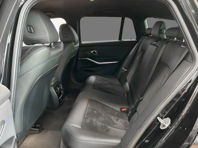 BMW 330 330e Touring xDrive