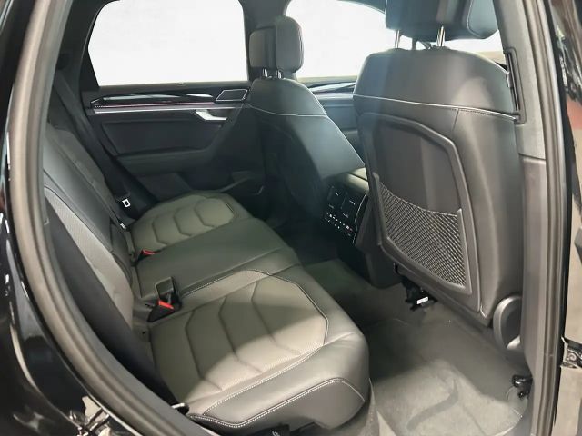 Volkswagen Touareg 4Motion R-Line