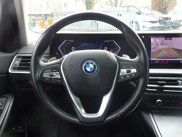 BMW 320 320e Touring