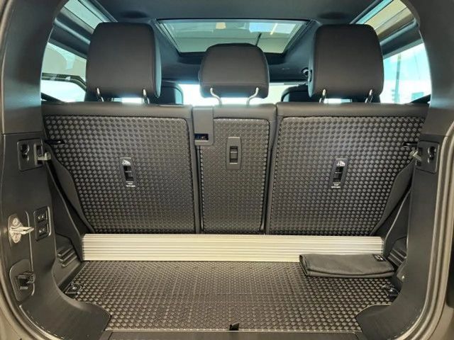 Land Rover Defender 90 D300