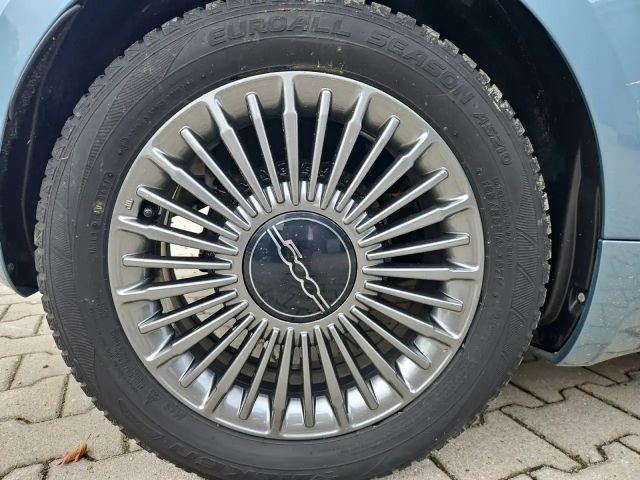 Fiat 500e 42 kWh Icon