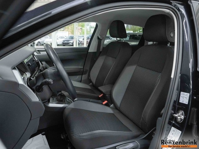 Volkswagen Polo Polo Active TSI Navi ParkPilot Sitzheizg. Sitzk...