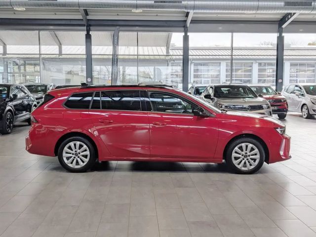 Opel Astra 1.2 Turbo Enjoy Sports Tourer Turbo