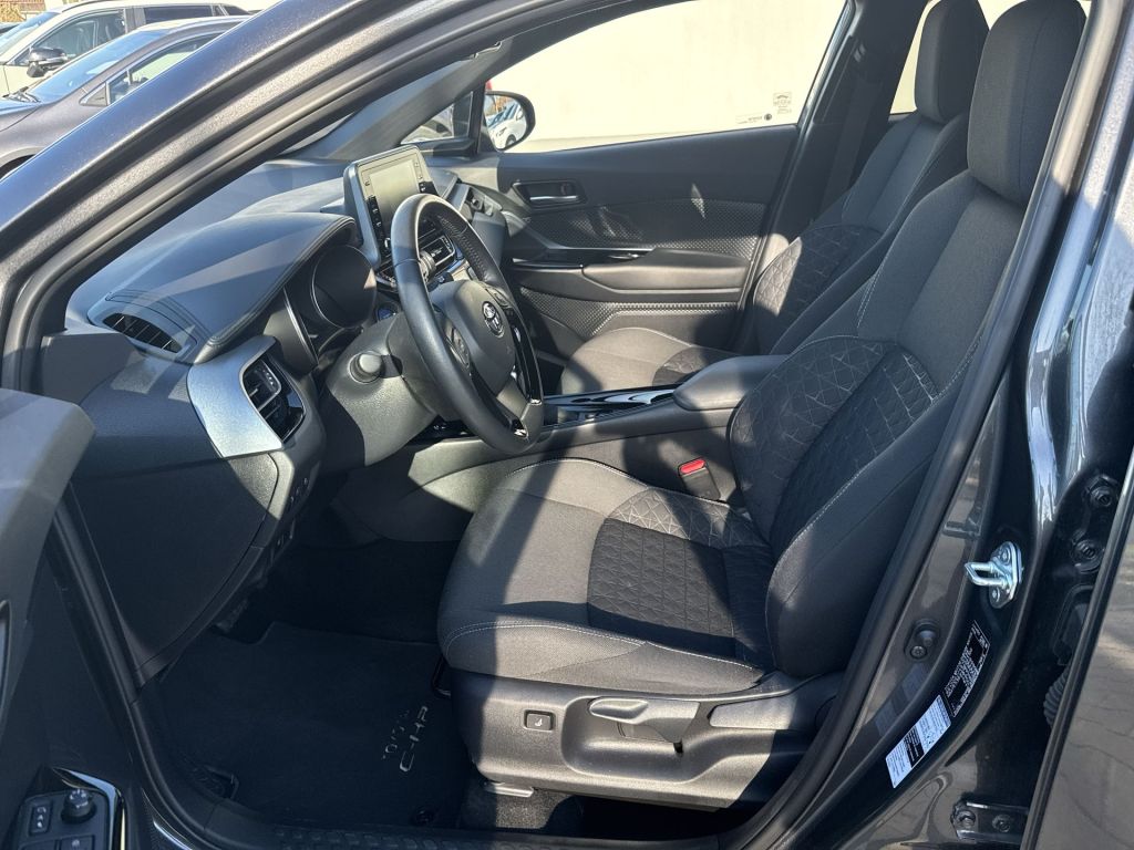 Toyota C-HR 5-deurs Plus