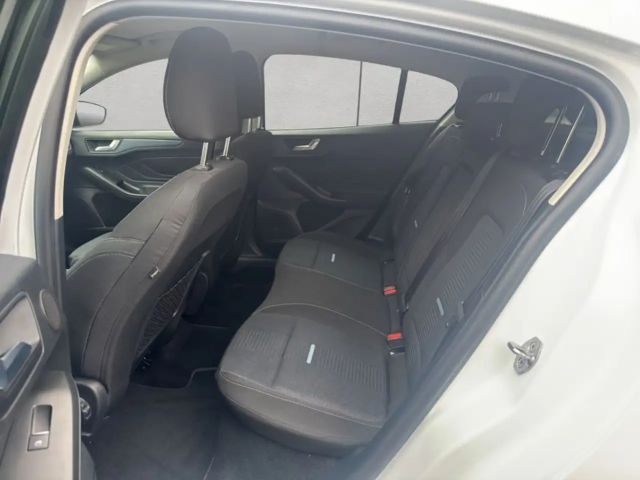 Ford Focus Active EcoBoost