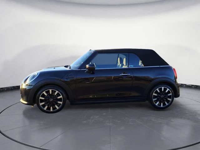 MINI Cooper Cabrio Classic Trim Steptronic Navi Head-