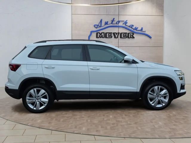 Skoda Karoq 1,0TSI 115PS Navi/LED/ACC/Kamera/Winterp.    **