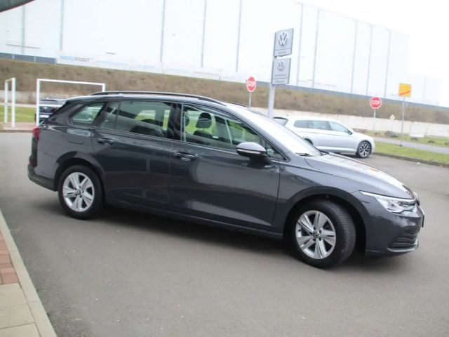 Volkswagen Golf Life Variant