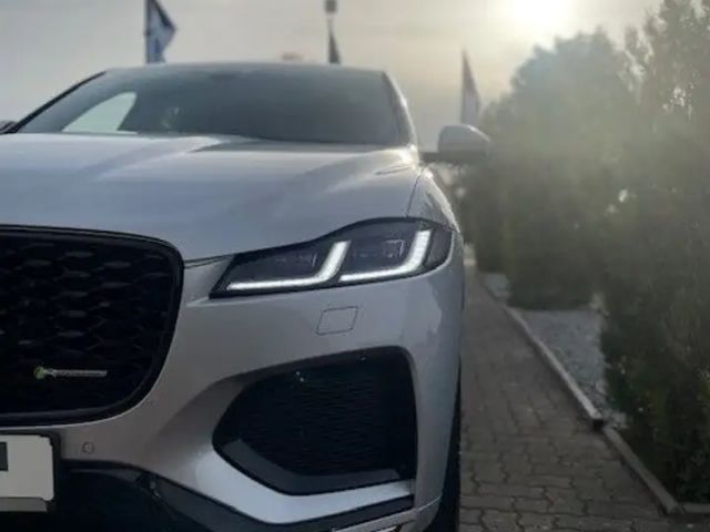 Jaguar F-Pace AWD D200 R-Dynamic