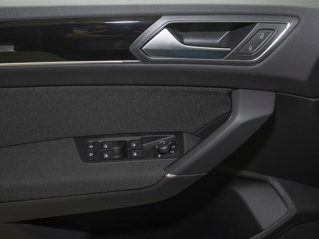 Volkswagen Touran 1.5 TSI DSG