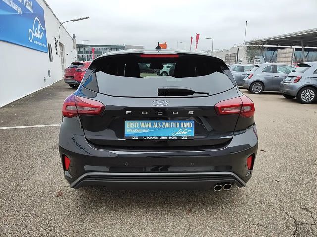 Ford Focus EcoBoost ST Line