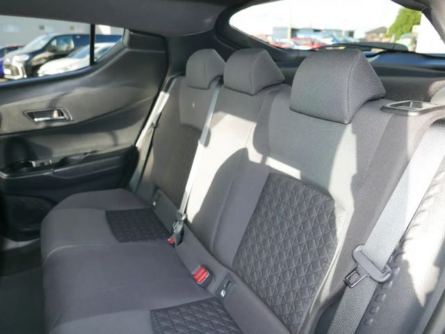 Toyota C-HR Hybride Team D