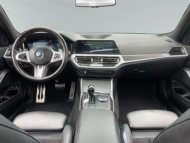 BMW 330 330e M-Sport Touring xDrive