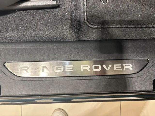 Land Rover Range Rover Velar D300 Dynamic SE