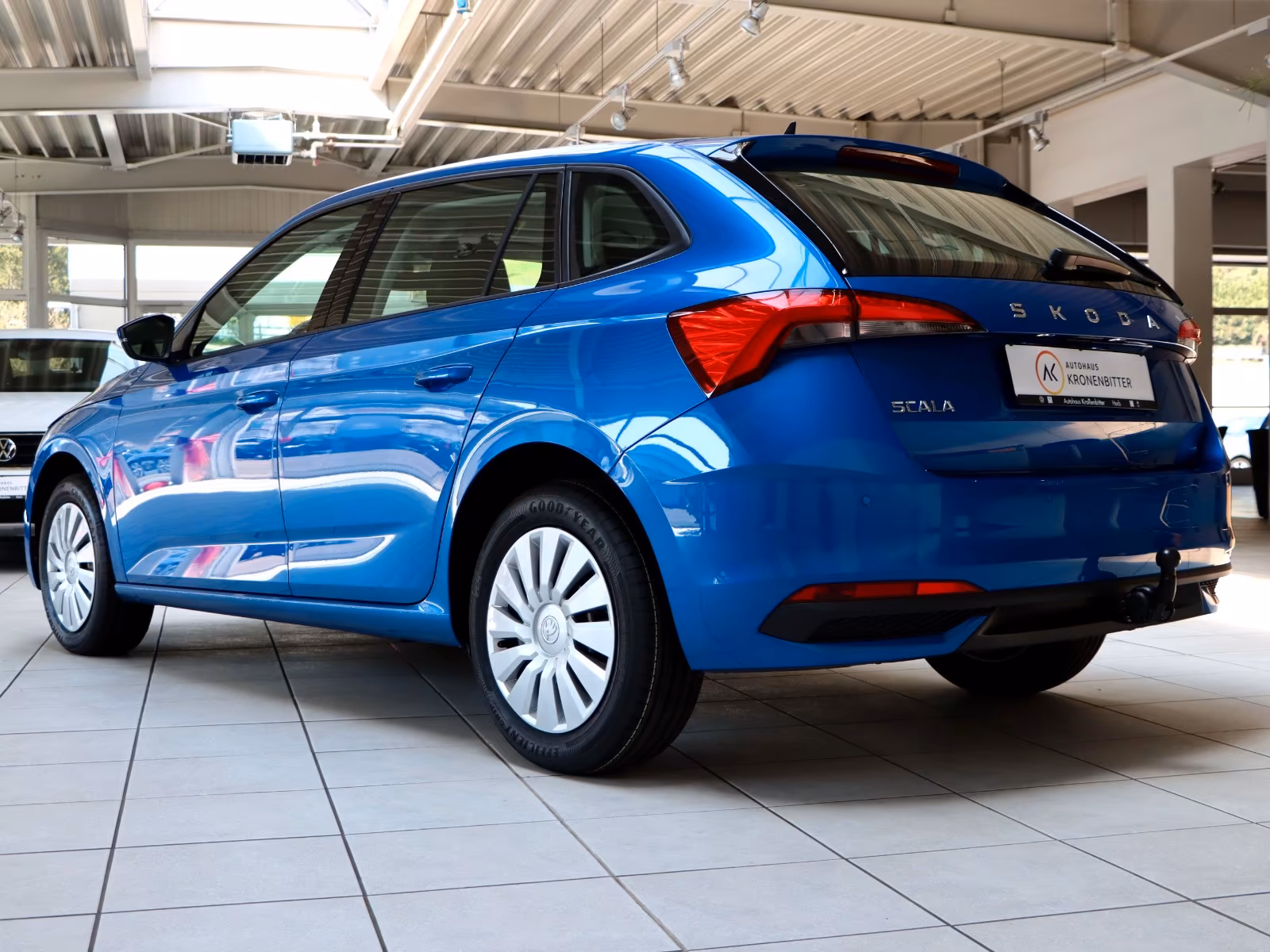 Skoda Scala 1.0 Essence DSG 116PS-AHK LED PDC Tempomat