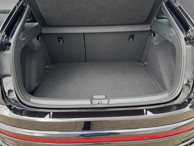 Volkswagen Taigo 1.5 TSI DSG R-Line Style