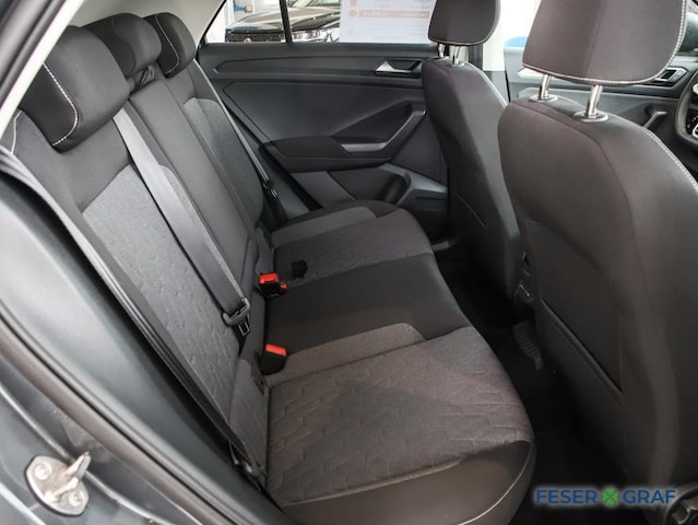 Volkswagen T-Roc 1.5 TSI DSG Move