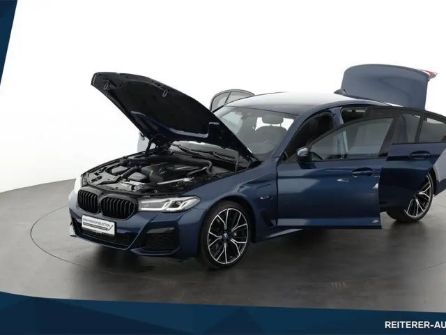 BMW 530 530e M-Sport Sedan xDrive
