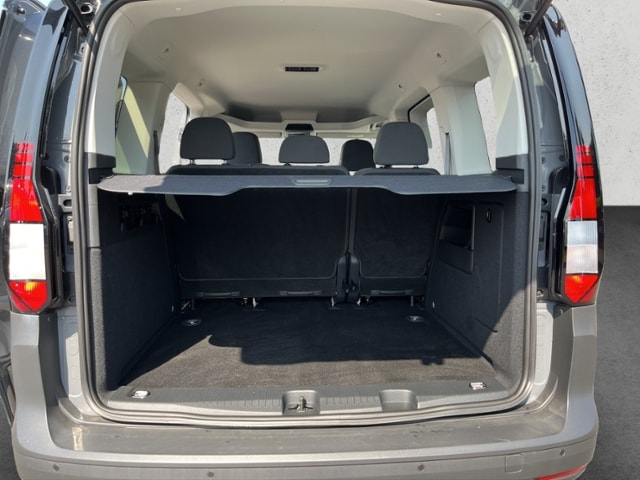 Volkswagen Caddy NFZ 5-Sitzer Motor: 2,0 l TDI EU6 SCR 75 kW Getriebe: 6-Gang-Schaltgetriebe Radstand: 2755 mm KLIMA ALU