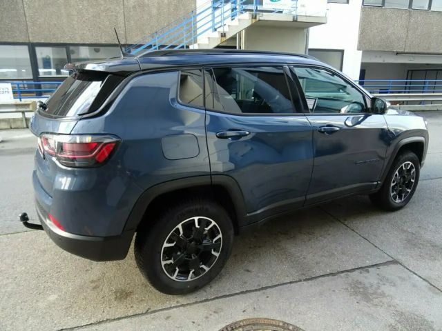 Jeep Compass 1,3 T4 4xePlugin Autom,360°,AHK,Panorama