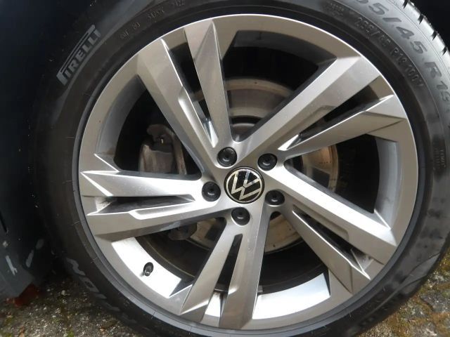 Volkswagen Tiguan R-Line eHybrid