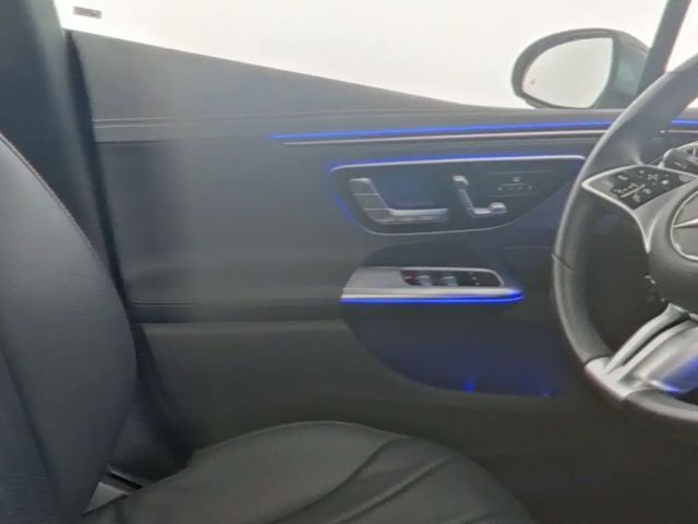 Mercedes-Benz EQE 300 Business Line Sedan