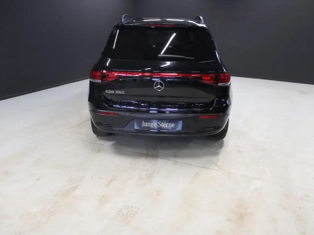 Mercedes-Benz EQB 250