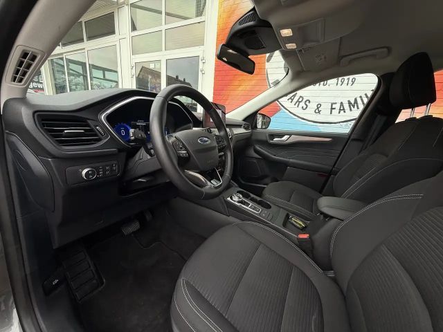Ford Kuga AWD Hybrid Titanium