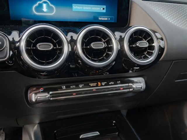 Mercedes-Benz B 200 Progressive