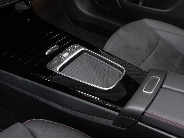 Mercedes-Benz A 200 A 200 d