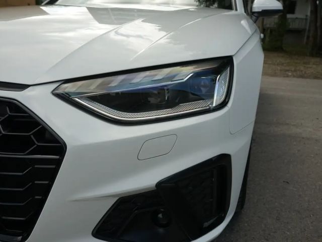 Audi A4 2.0 TDI S-Line