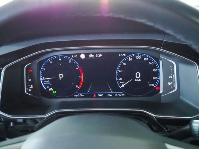 Volkswagen Taigo 1.5 TSI DSG IQ.Drive R-Line