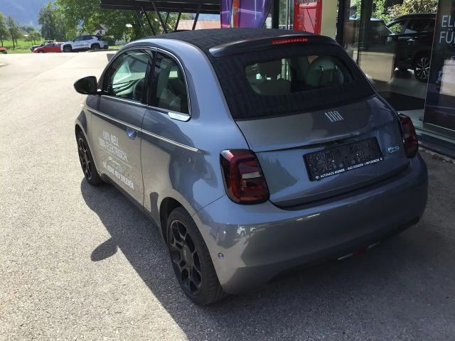 Fiat 500e 42 kWh La Prima