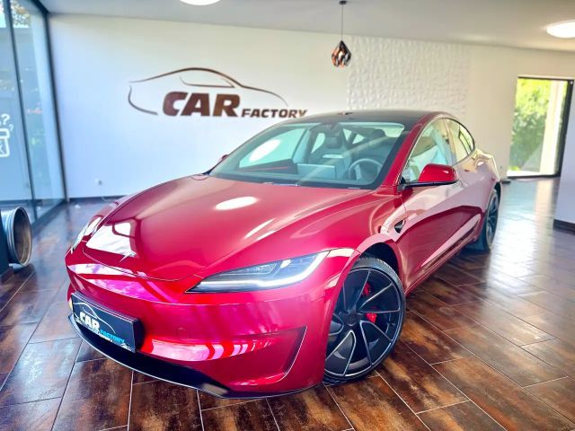 Tesla Model 3 Performance