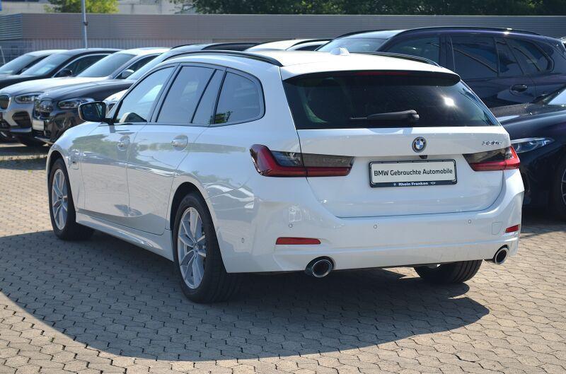 BMW 330 330e