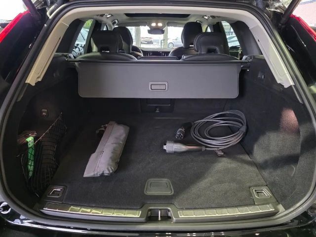 Volvo XC60 AWD Dark Plus Recharge T6