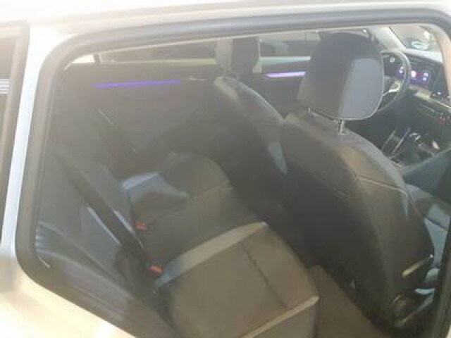 Volkswagen Golf 1.5 TSI Variant