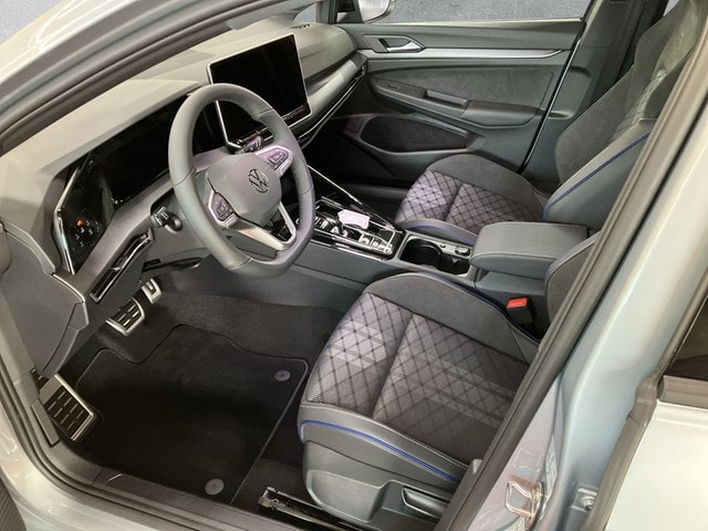 Volkswagen Golf 2.0 TDI DSG Golf VIII R-Line