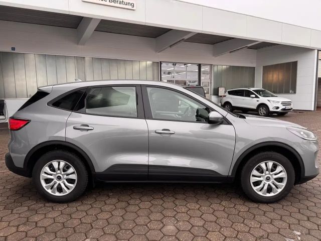 Ford Kuga Cool & Connect