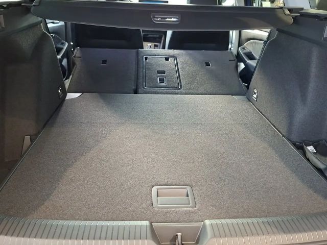 Volkswagen Golf Business DSG Variant