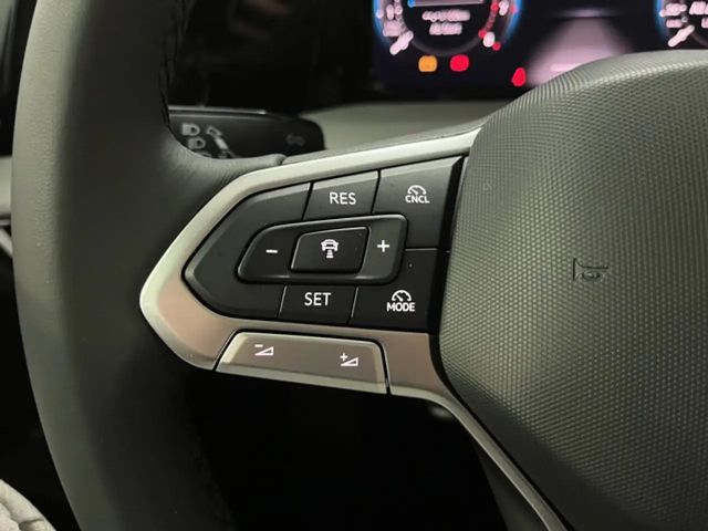 Volkswagen Golf 1.5 TSI Golf VIII Life