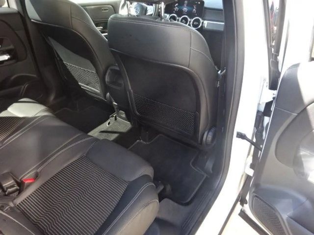 Mercedes-Benz GLB 200 Progressive